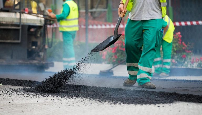 Asphalt paving contractors