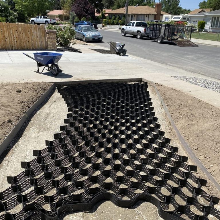 Grid driveway pavers